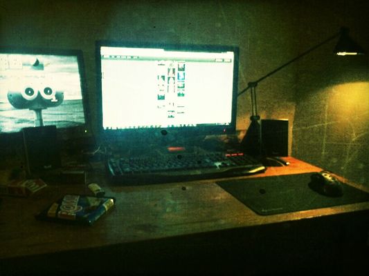 My desk at Dortmund-Scharnhorst by M4lc0Lm-PhoTo