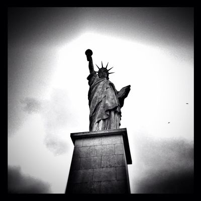 blackandwhite at Statue de la Liberté by Alain Guerquin