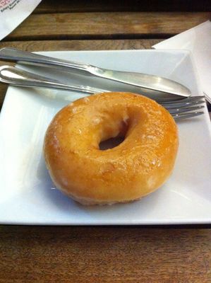 foodgasm at Krispy Kreme by Ljohannamay
