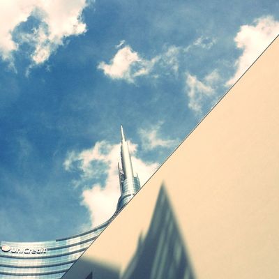 Looking at the Sky at Torre Unicredit Cesar Pelli by Stefania Giannuzzi