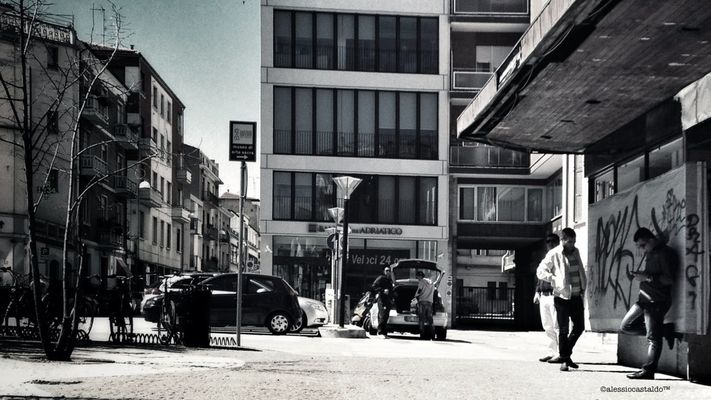TheMinimals (less edit juxt photography) at WeAreJuxt Italy Headquarters by Ale