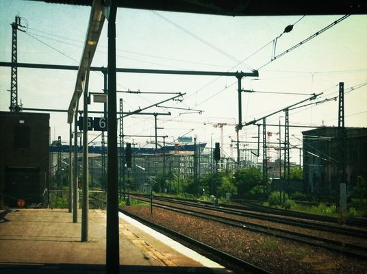 railroad tracks at Bhf. Berlin-Ostbahnhof (S) by Mina