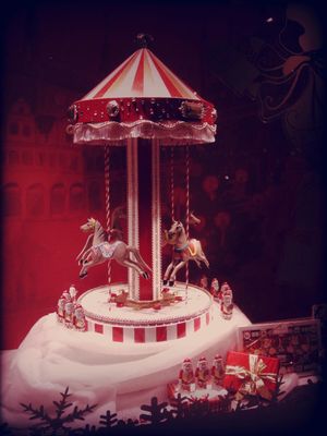 Giostra di Natale at Alexanderplatz by Sandrine Valério
