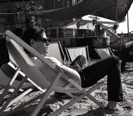 streetphoto_bw at Sage Strand Bar by kickin