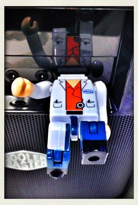 don't lose u'r head ... by aburnsdesign