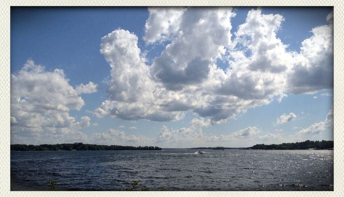 Hanging out in Wayzata by Denrael
