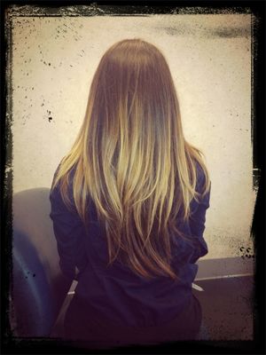 My hair is getting really long at carmax by Yuridia