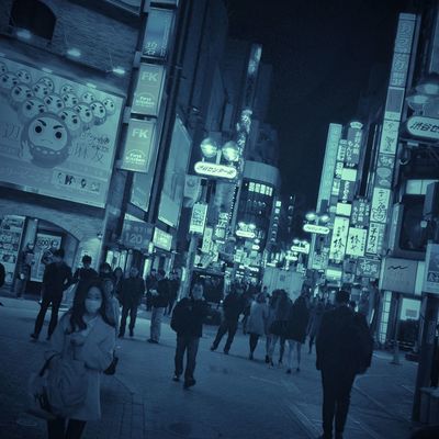 streetphotography in Tokyo by Yoshito Hasaka