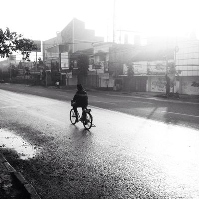 blackandwhite in Bandung by Lutfihidayatr