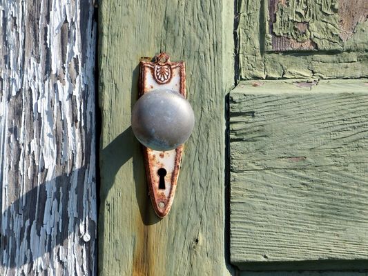 green door by Gustavia Tex