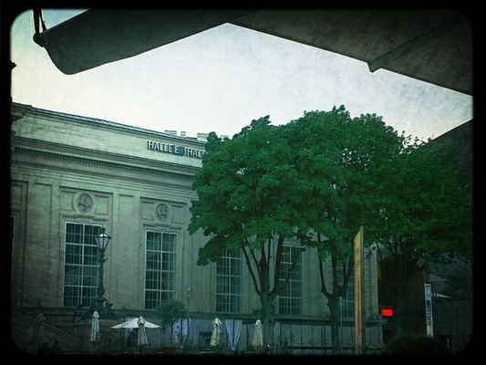 Hanging out with friends at MQ - MuseumsQuartier by Dagmar