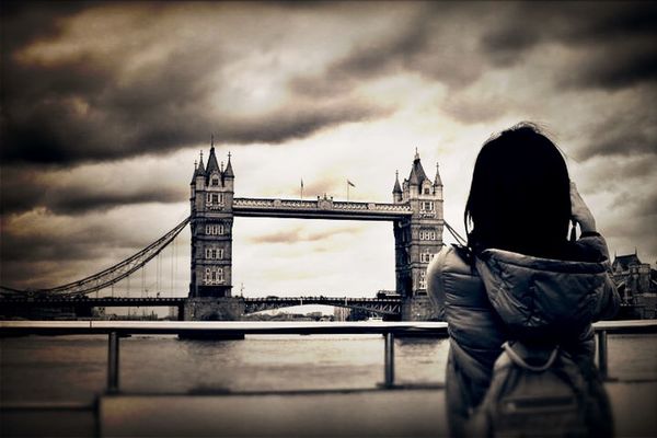 Taking Photos in London by bufola