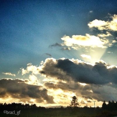 #sunset #sun #clouds #skylovers #sky #nature #beautifulinnature #naturalbeauty #photography #landscape by brad