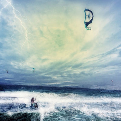 kitesurfing in Badalona by acastell