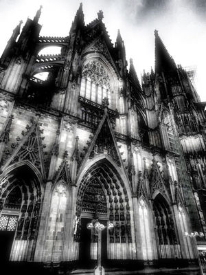 blackandwhite at Köln by TxmxR