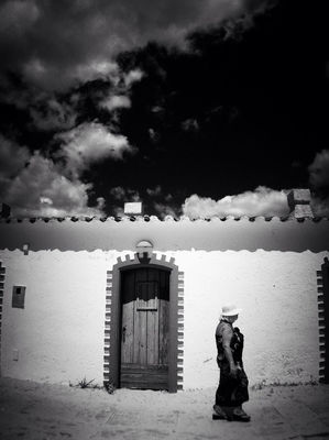 blackandwhite at Praia do Barril by César Bernardo