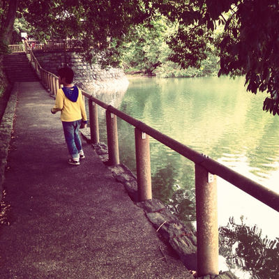 Walking around at 地蔵院 by Toshihiko Kuki