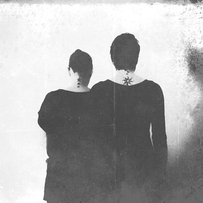 You and me against the world by nolliko_chan