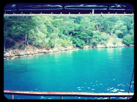 i'm on a boat at fethiye by Gerti Gligor