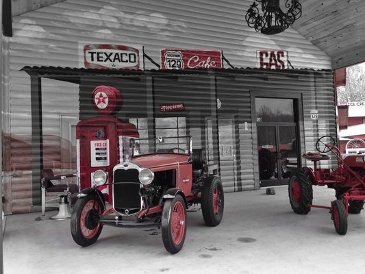 pure shot at Pappy's Trading Post by Yaniv Adir