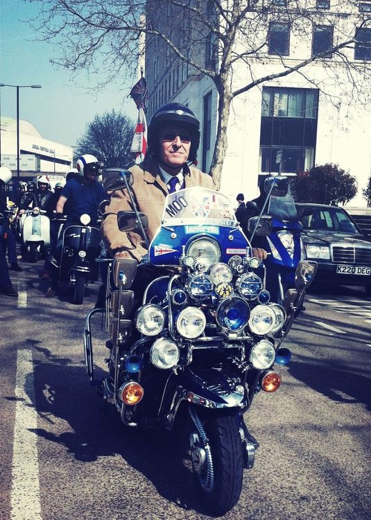 Mod at London by RobinLDN