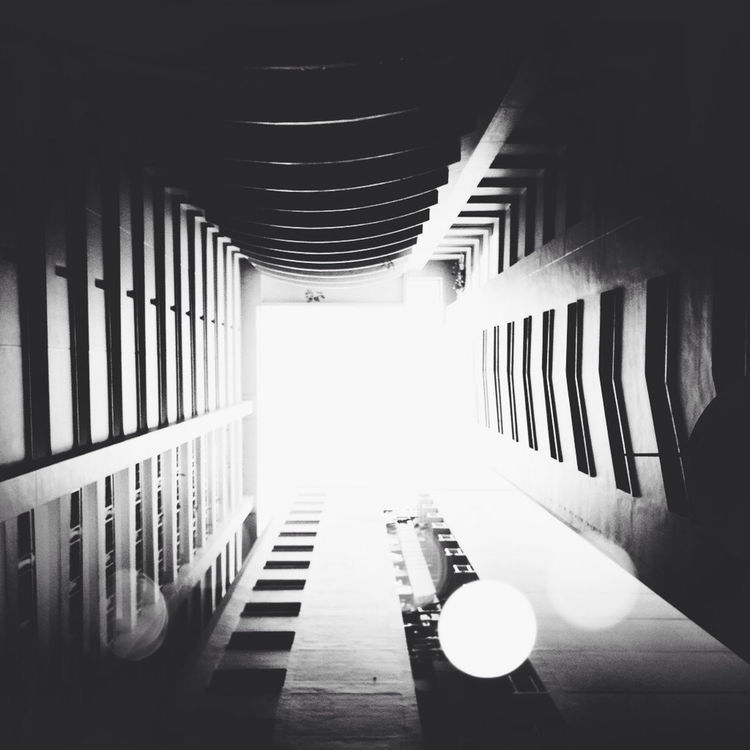 blackandwhite in Singapore by takeamono