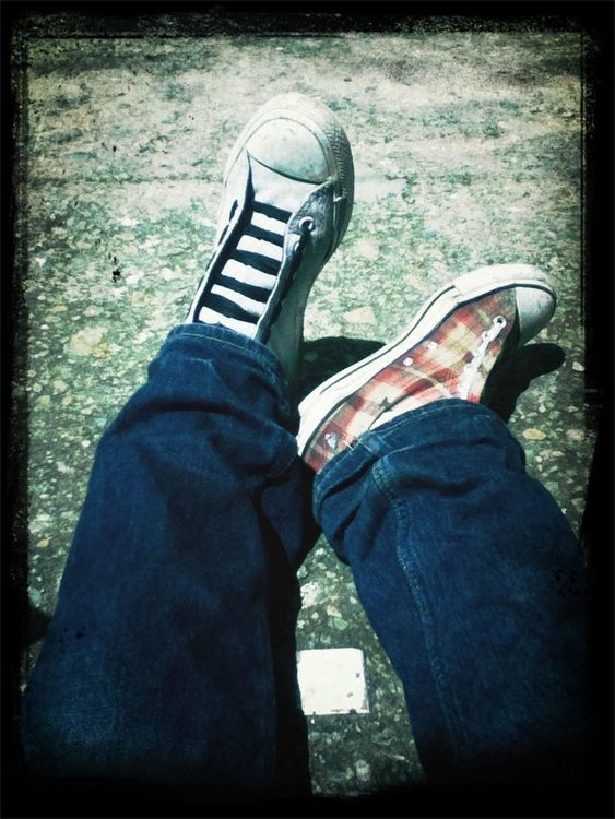 shoes by ĄnThØnY RøDrĮgŪêZ