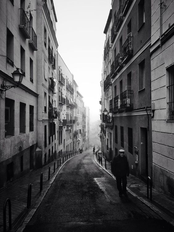 Around Luison's place at Lavapiés by luison