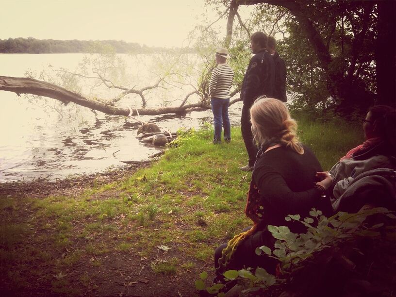 på arbejde - easj Køge.  at Sorø Sø by Steen Hillebrecht