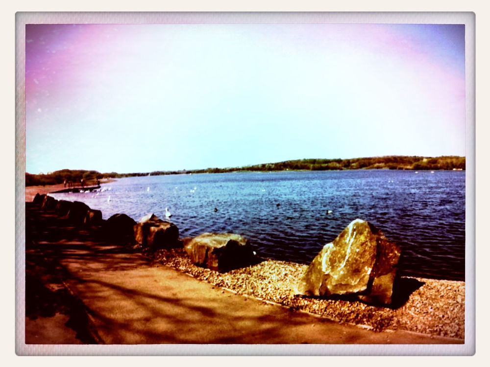 Taking Photos at Strathclyde Country Park by Burhan (Bee)