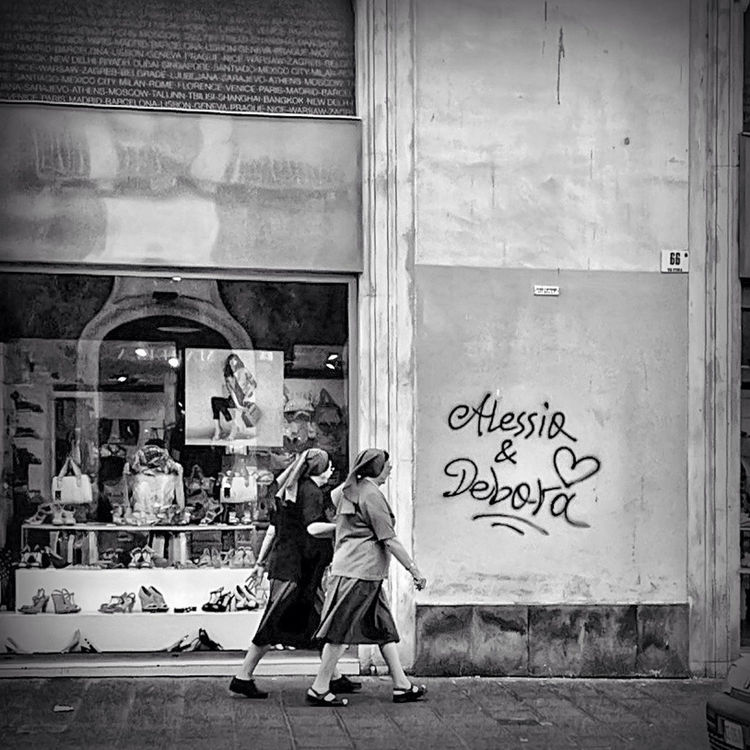 streetphoto_bw in Catania by gipomontesanto