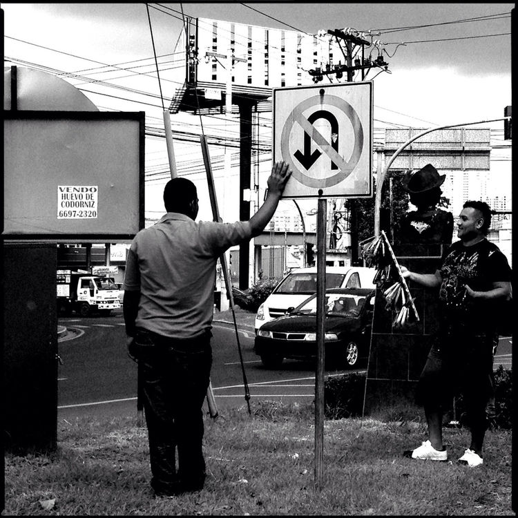 streetphotography in Panamá by Aaron Sosa