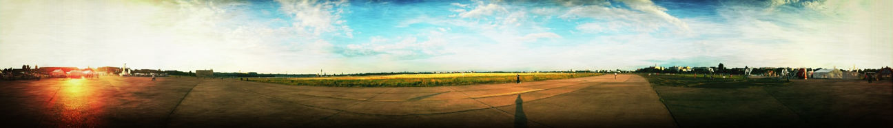 Tempelhofer Feld at Runway 09R Tempelhof by Manumission