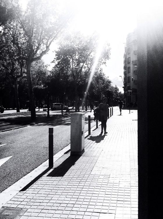 streetphotography at Av. Diagonal by mabadca