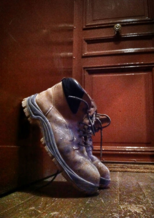 shoes in Paris by Kinophoto