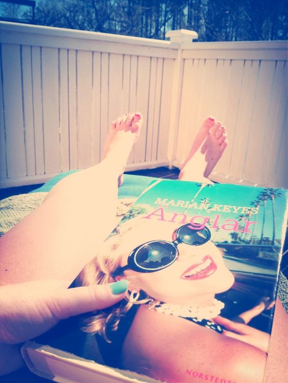 Relaxing by Julia Bergqvist