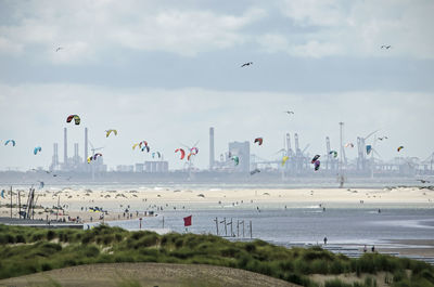 Dunes, beach, sea, kites and industry