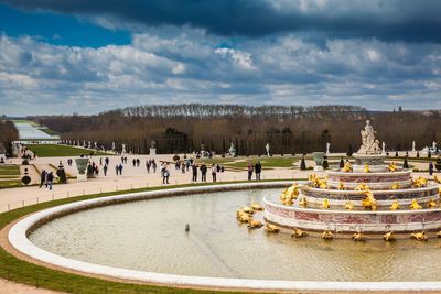 Group of people in front of fountain