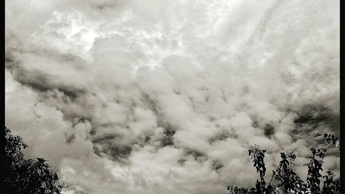 Low angle view of cloudy sky