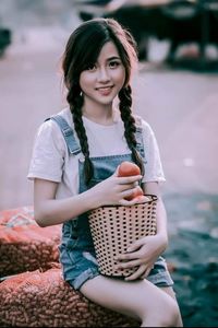 Portrait of a smiling young woman