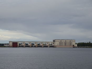 Building against cloudy sky