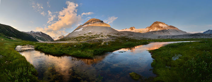 Panoramic view of lake and mountains against sky