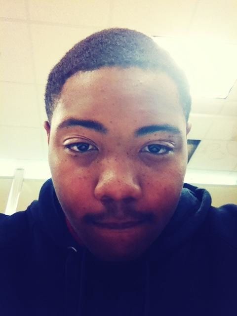 Damn freckles ( ._.)