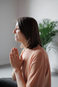 Side view of woman looking away