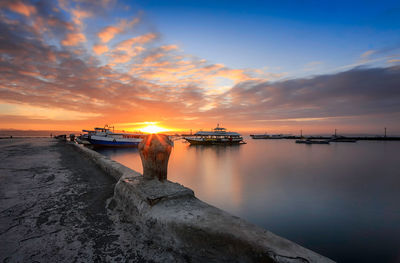 Scenic view of dramatic sky over sea