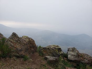 Fog at the top of the mountain 