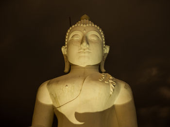 Statue of buddha