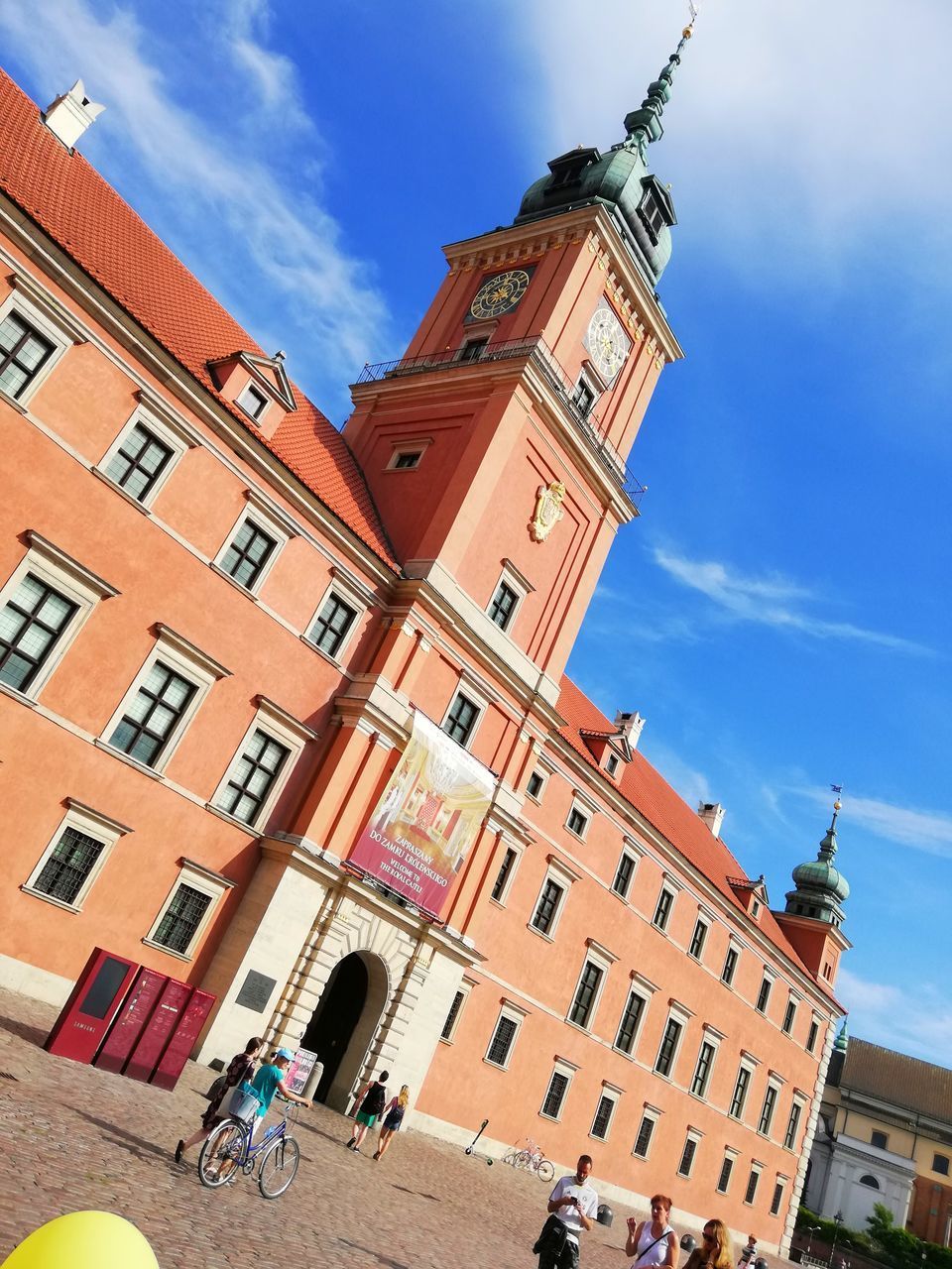 LOW ANGLE VIEW OF HISTORIC BUILDING AGAINST SKY