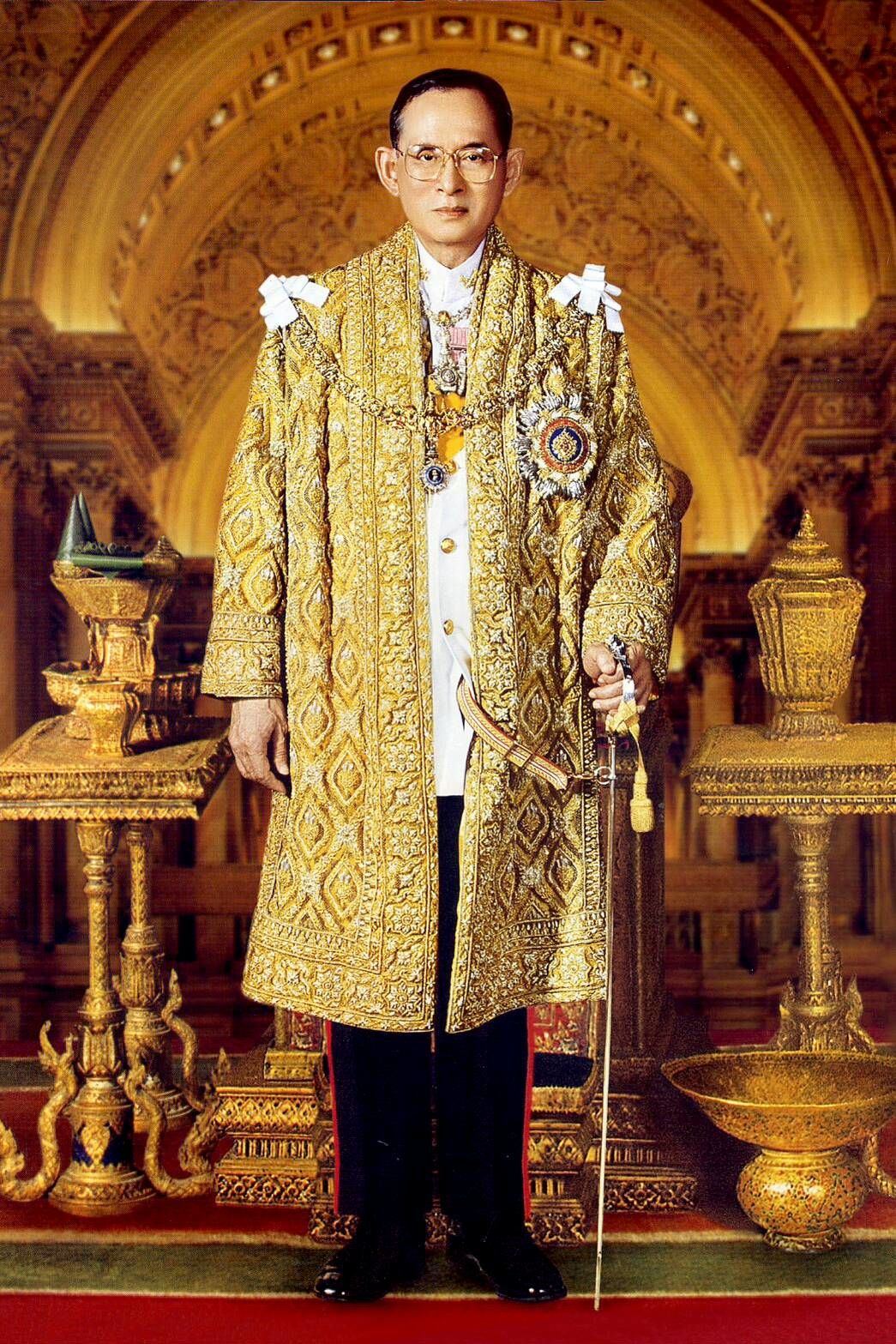 Bhumibol 💛👑