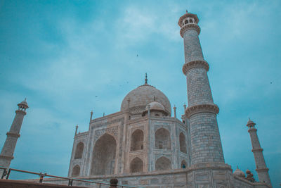 Low angle view of historical building against sky taj mahal delhi symbol of love